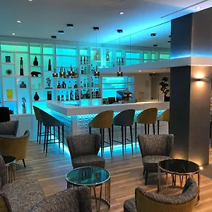 Western Carlton Hotell