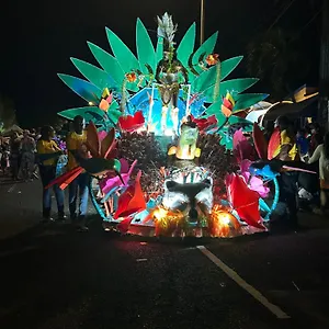 https://maison-petit-paradis.comcaribbean.com